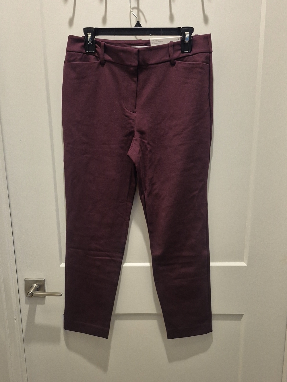 Liz Claiborne Women's Burgundy Cropped Stretch Pants